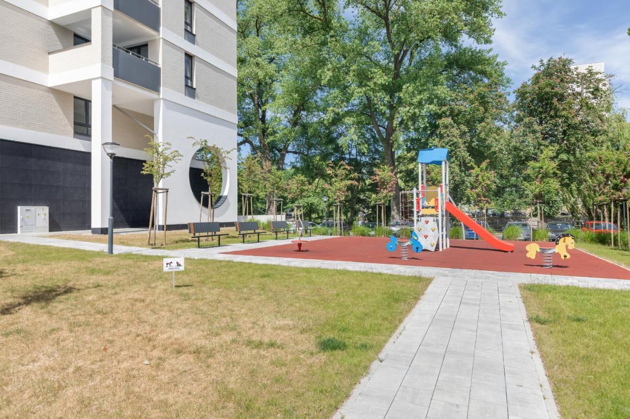 Apartament Deluxe Platany C38 By Renters Apartment Kolobrzeg Ngoại thất bức ảnh