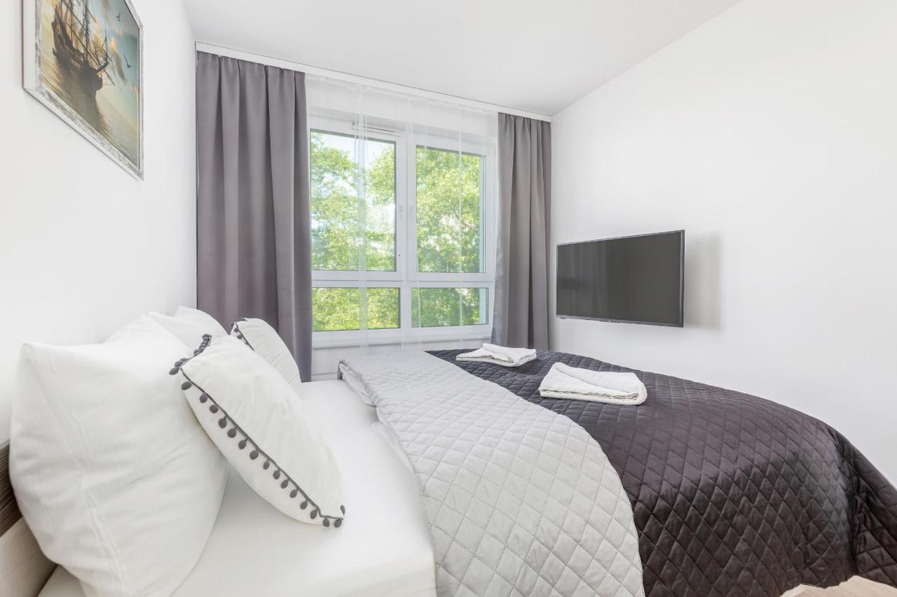 Apartament Deluxe Platany C38 By Renters Apartment Kolobrzeg Ngoại thất bức ảnh
